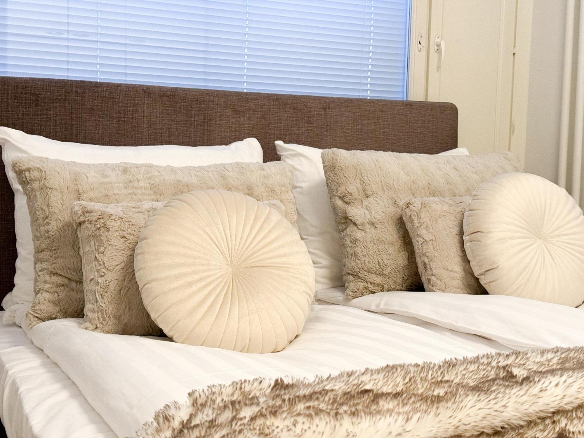 Aurora Central Suite IV روفانييمي المظهر الخارجي الصورة